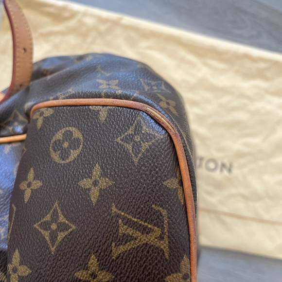 Louis Vuitton Monogram Tivoli GM - Picture 12 of 16